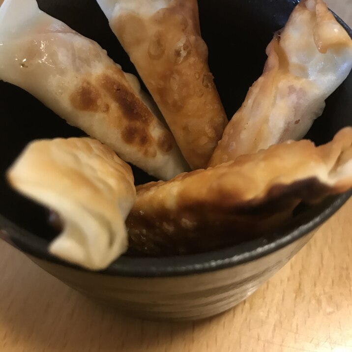 餃子の皮♪ソーセージでパリパリ焼き